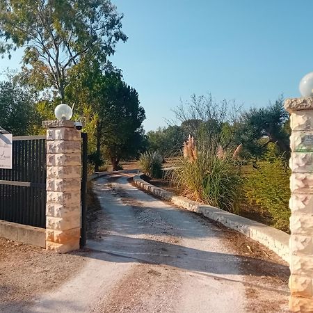 Villa Il Leccio - Trulli Cisternino Eksteriør billede